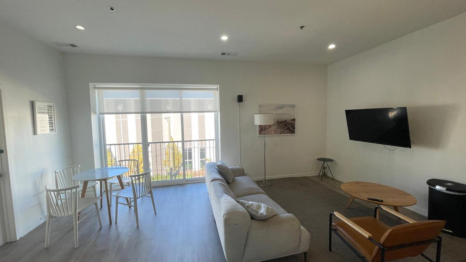 Guest house Modern Shared Near Downtown Chicago, Flexible Options And Shared Amenities