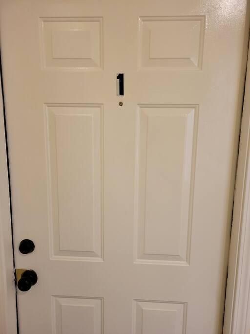 Charming 3bd 2bth Apartment--private