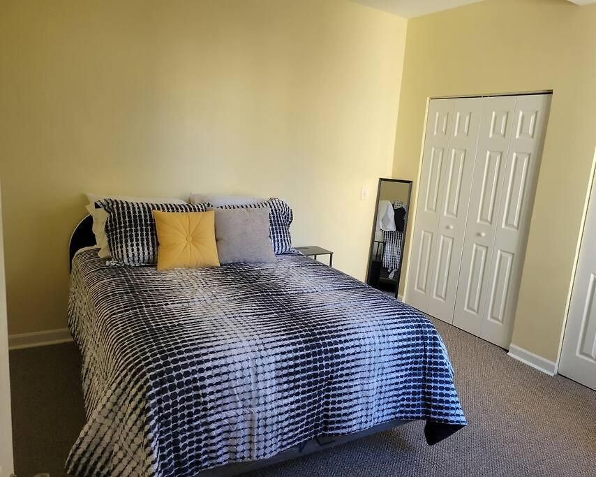 Charming 3bd 2bth Apartment--private Apartment *