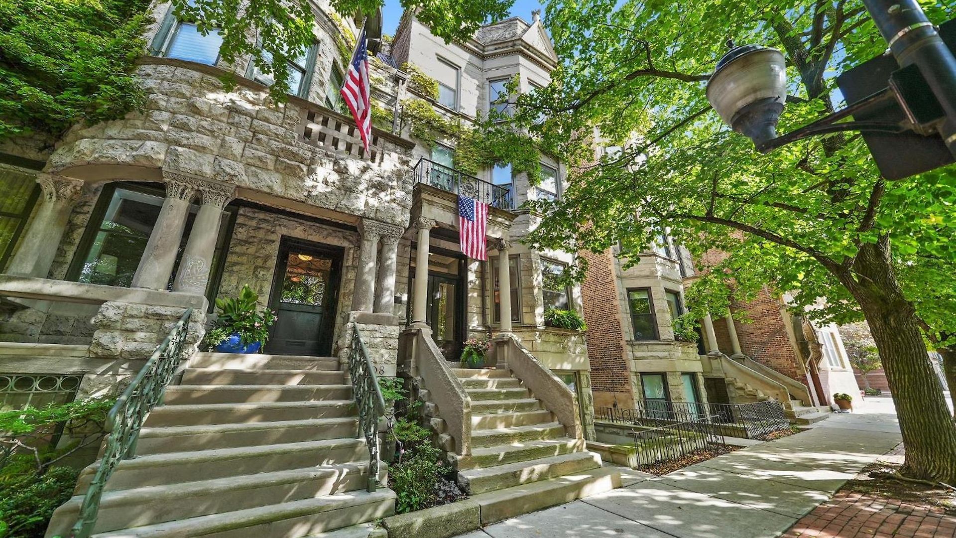 2f Chicago's Little Italy Near West Loop & Downtown Apartment *