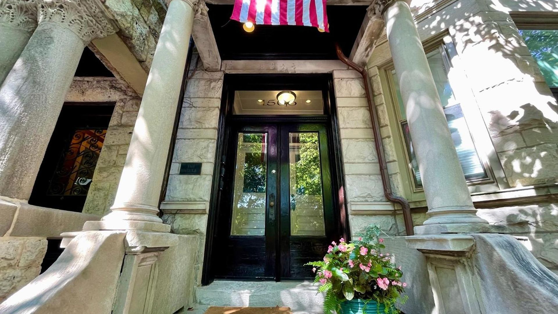 Apartment 2f Chicago's Little Italy Near West Loop & Downtown *