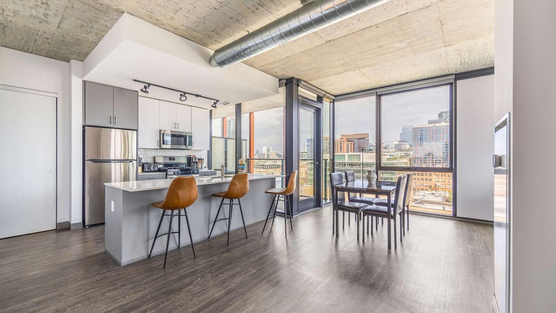 Freshly Minted 2br - Elegance & Comfort In
