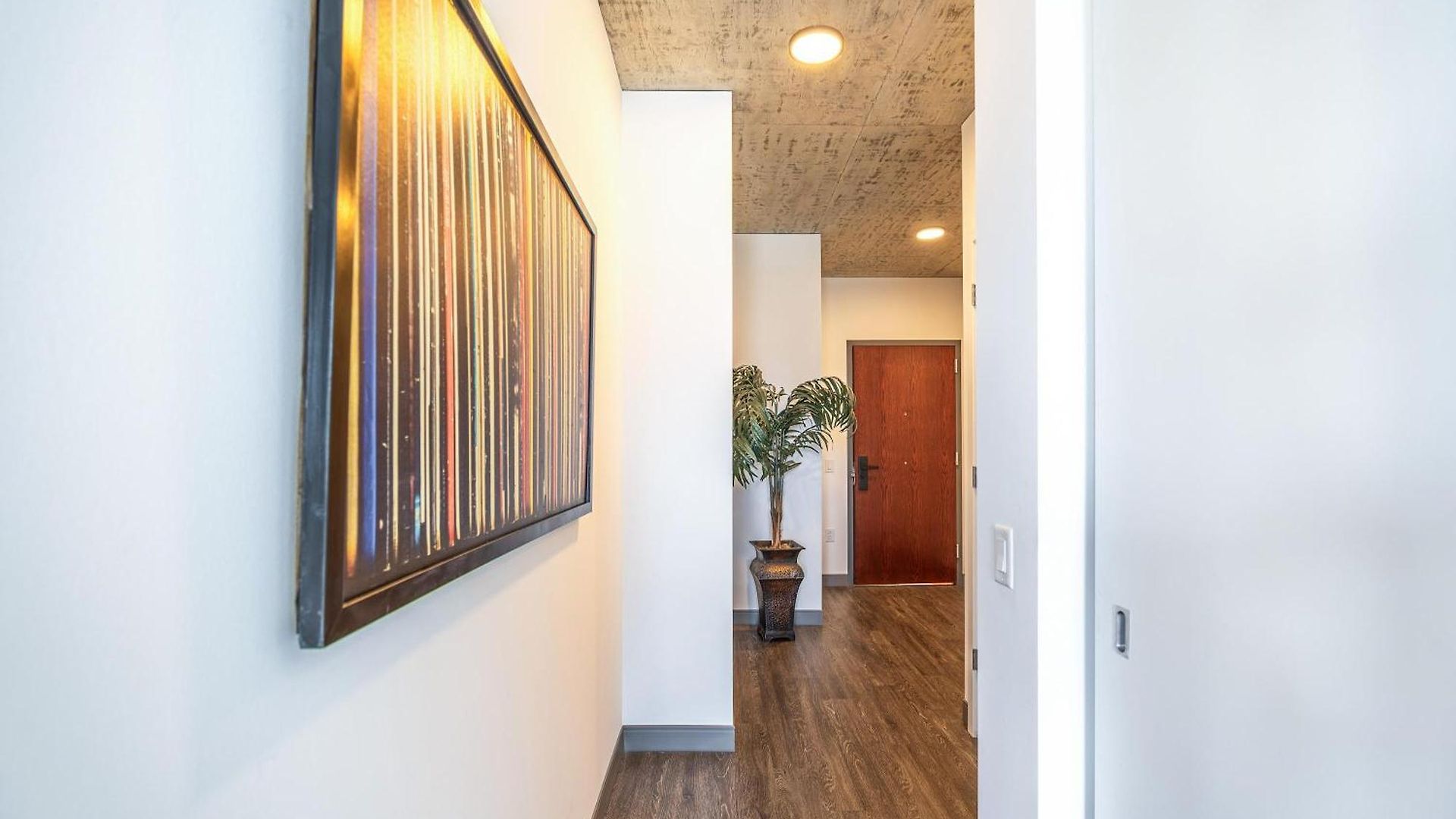 Freshly Minted 2br - Elegance & Comfort In