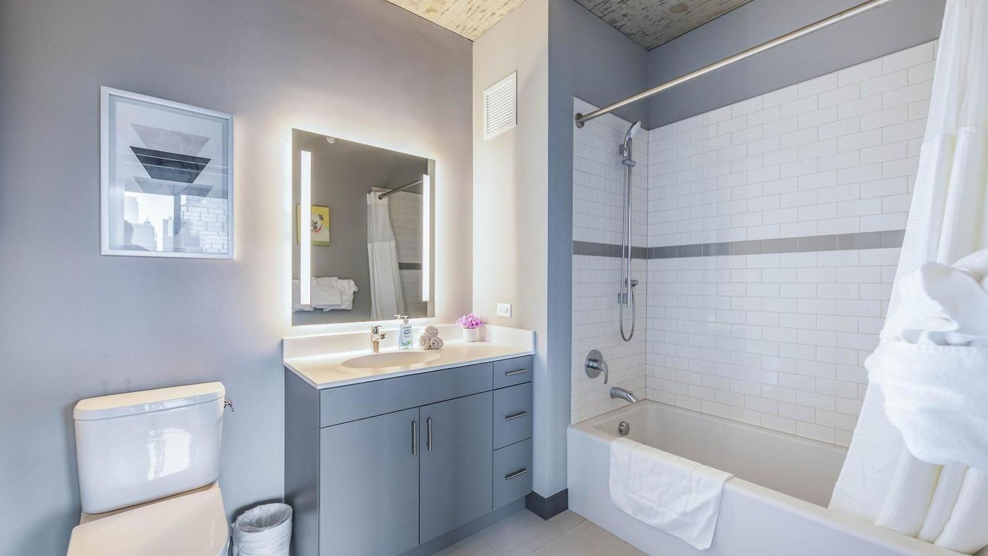 Freshly Minted 2br - Elegance & Comfort In * Chicago