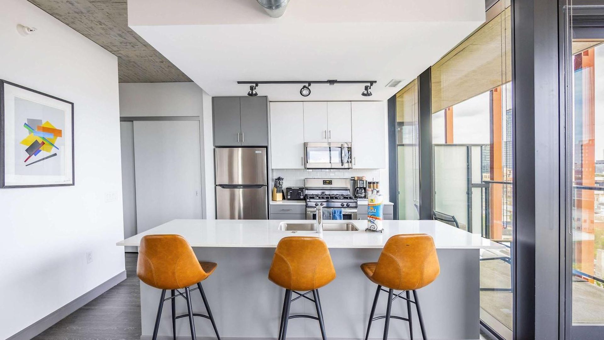 Freshly Minted 2br - Elegance & Comfort In Chicago