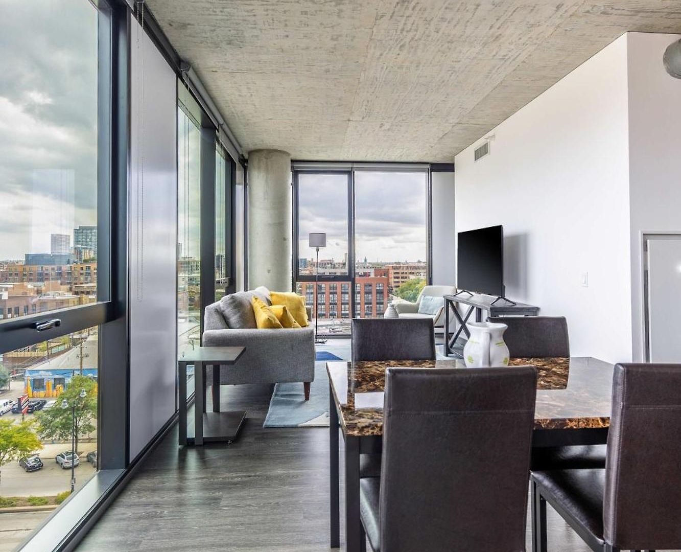 Freshly Minted 2br - Elegance & Comfort In Apartment *