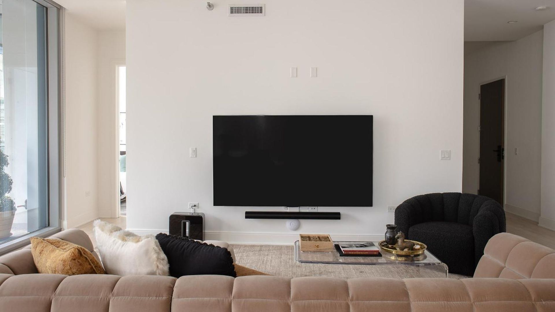 Premier Penthouses And With Captivating Views Of Millennium Park Chicago