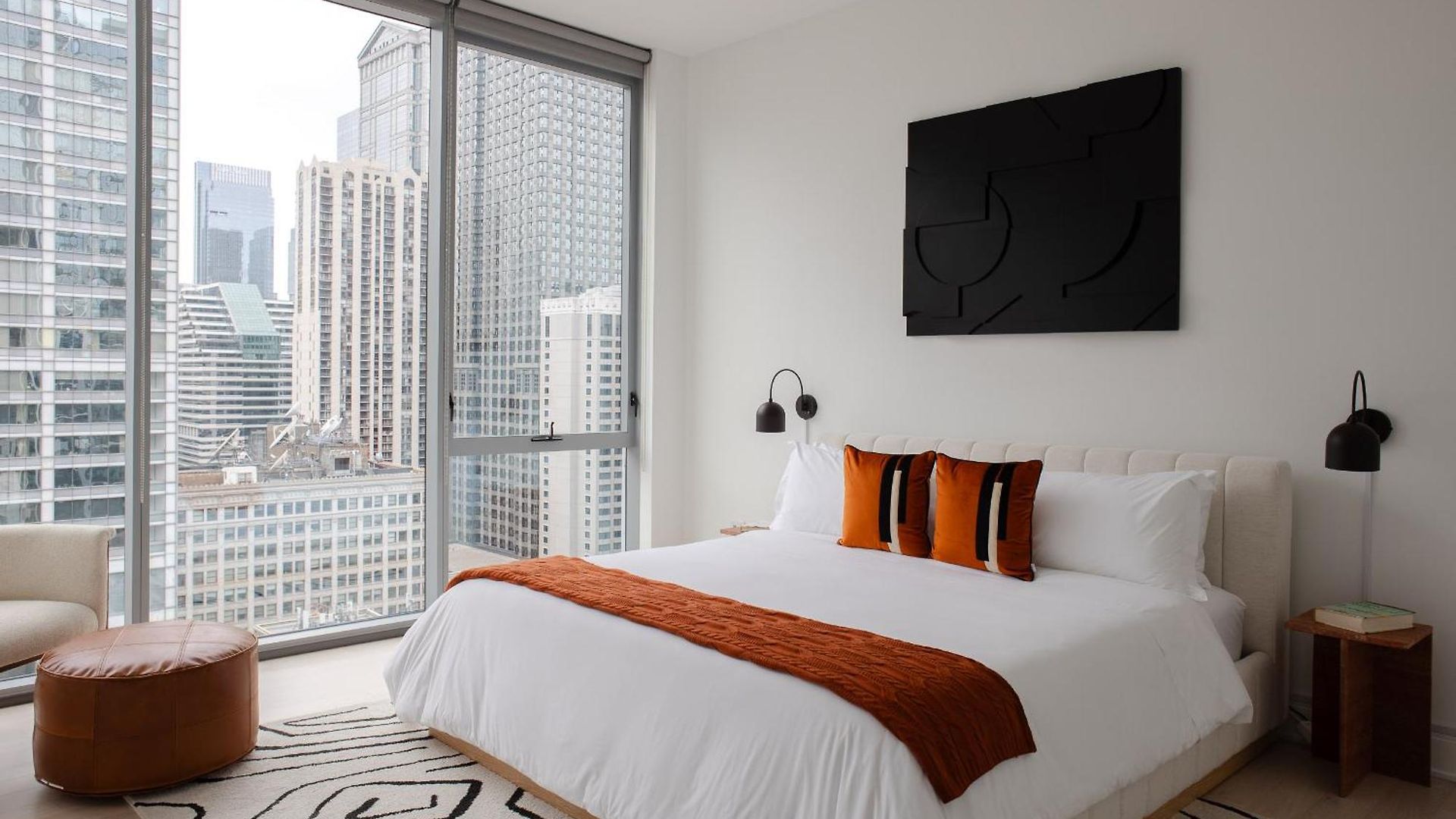 Premier Penthouses And With Captivating Views Of Millennium Park Apartment *