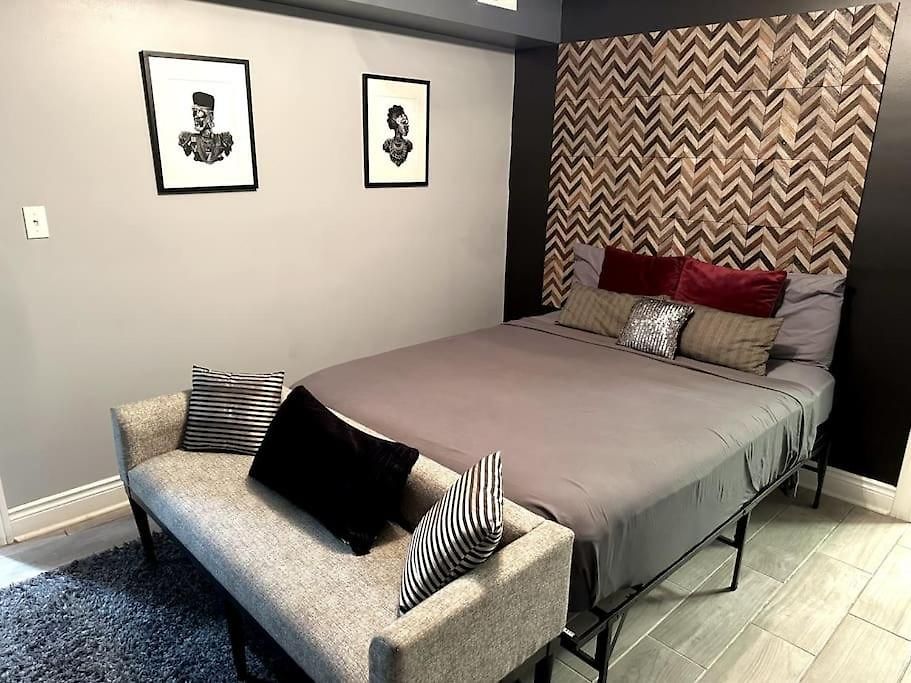 Experience Elegance At Paramount