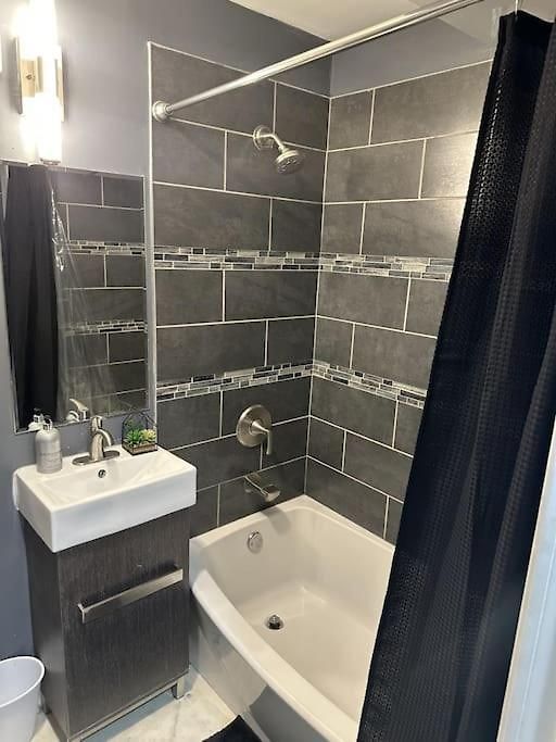 Apartment Experience Elegance At Paramount *