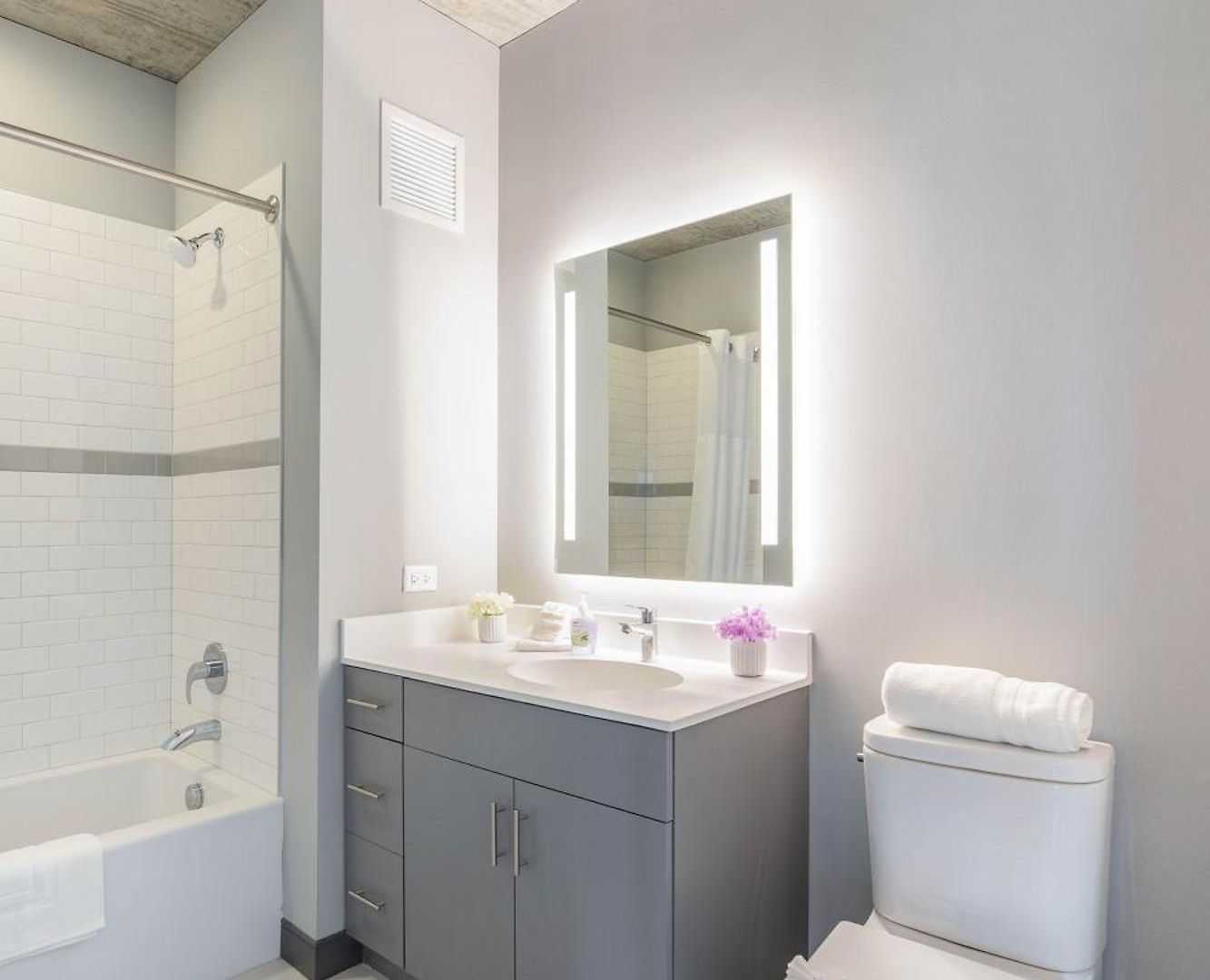 Sophisticated 3br - New Modern And Luxurious Apartment *