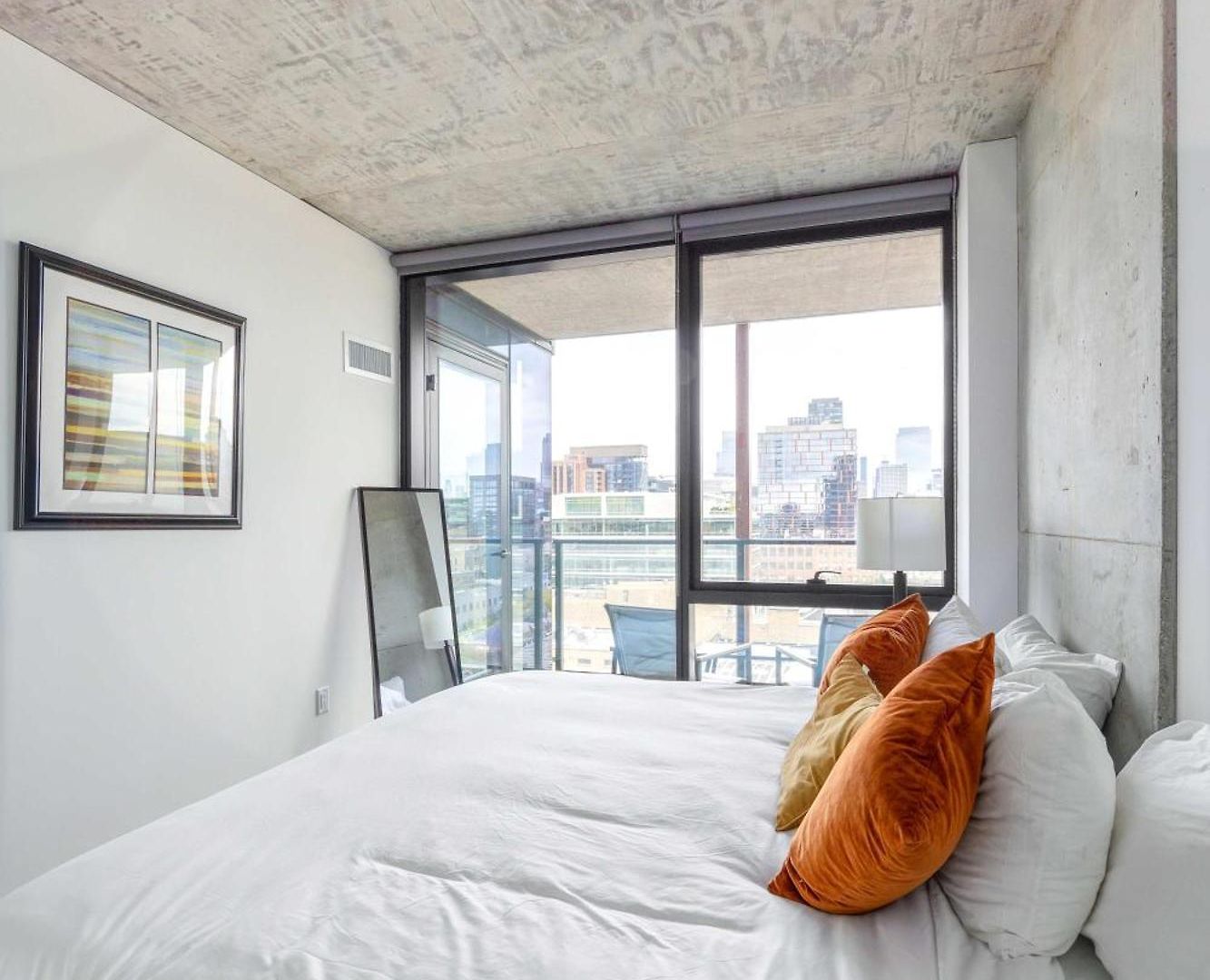 Sophisticated 3br - New Modern And Luxurious *