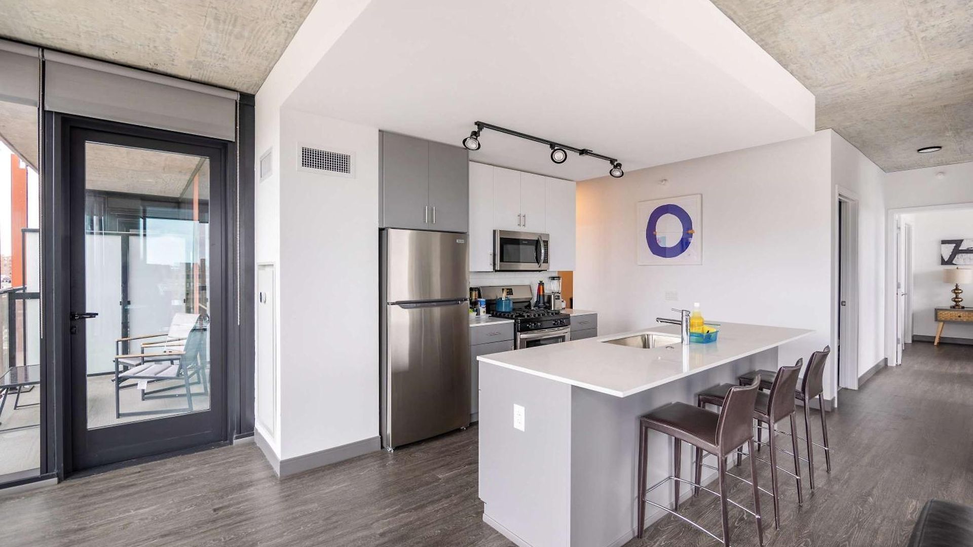 Sophisticated 3br - New Modern And Luxurious Apartment *