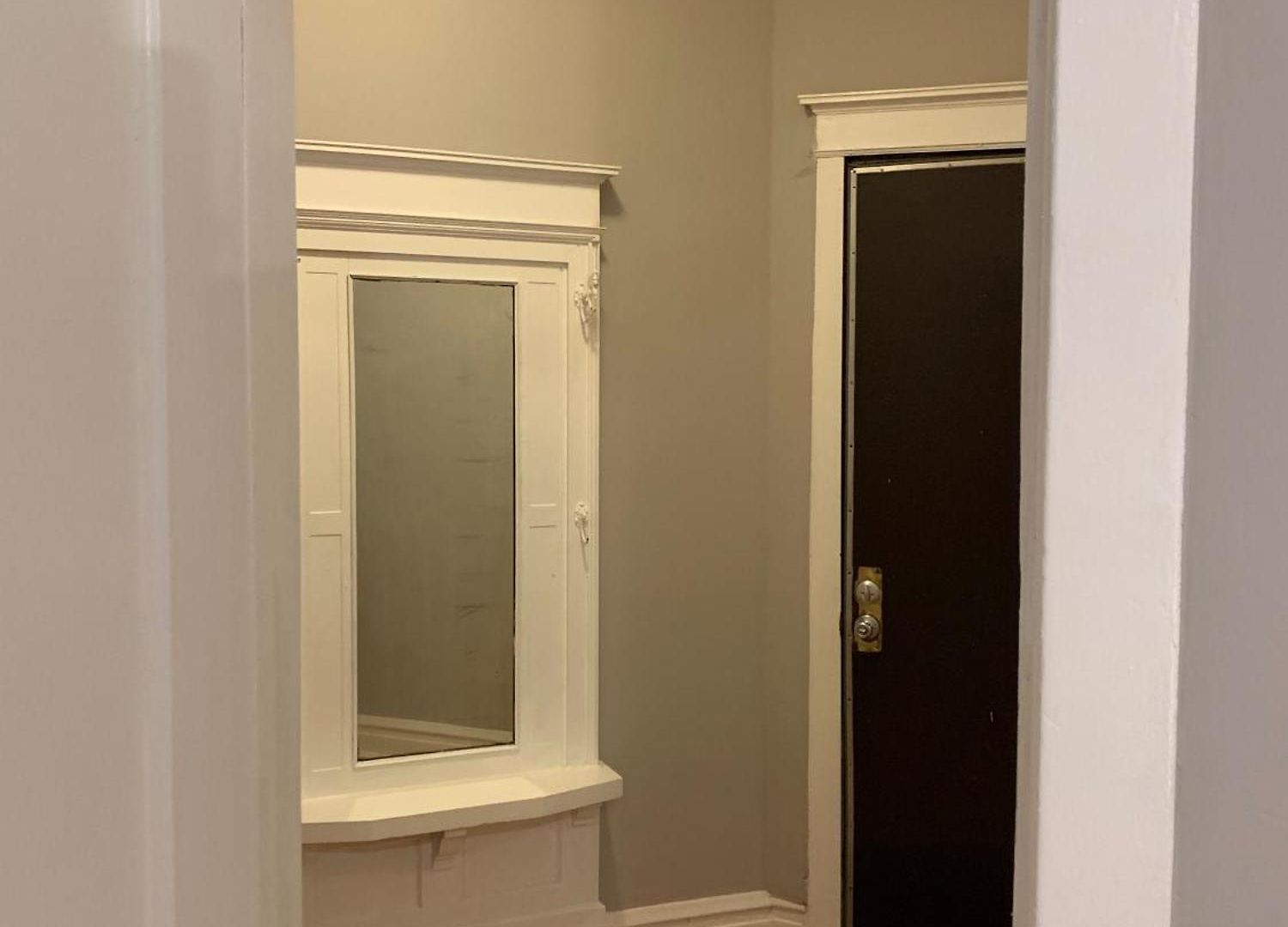 Apartment Entire With Private Balcony *