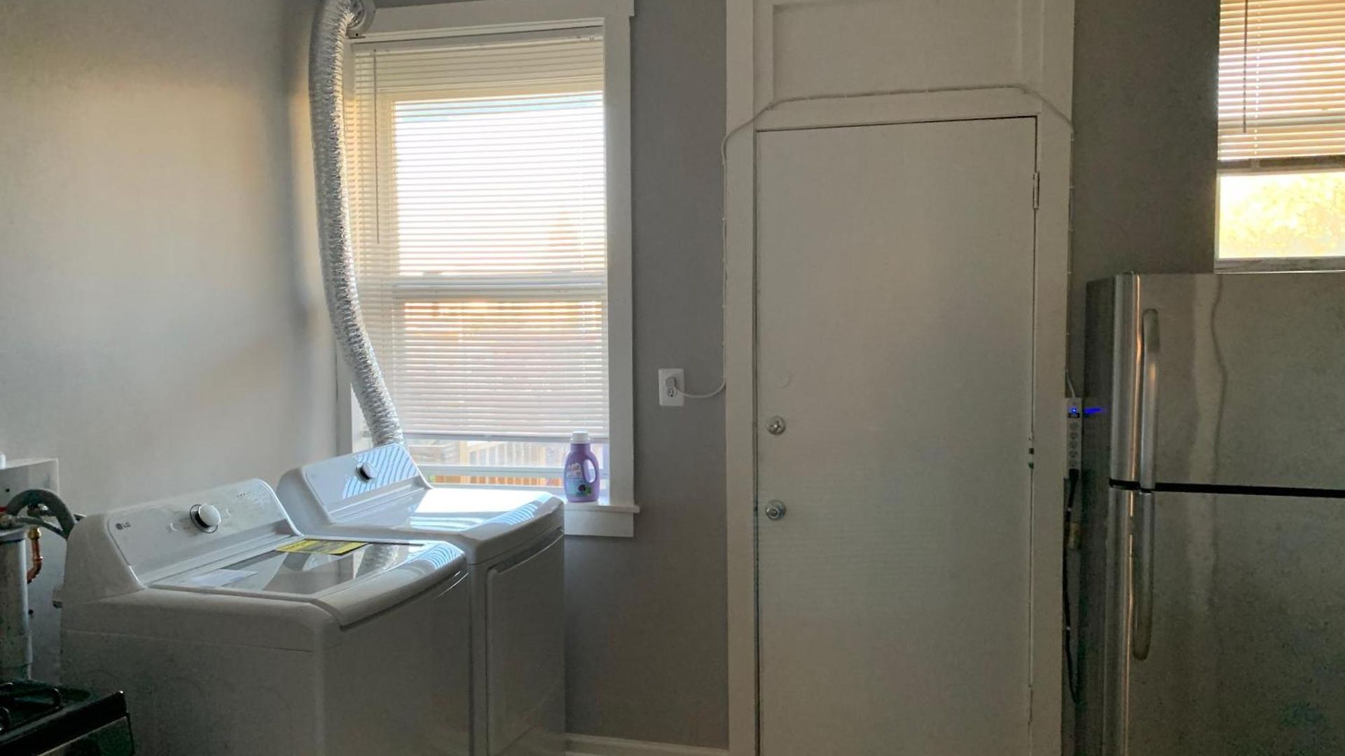Entire With Private Balcony Apartment