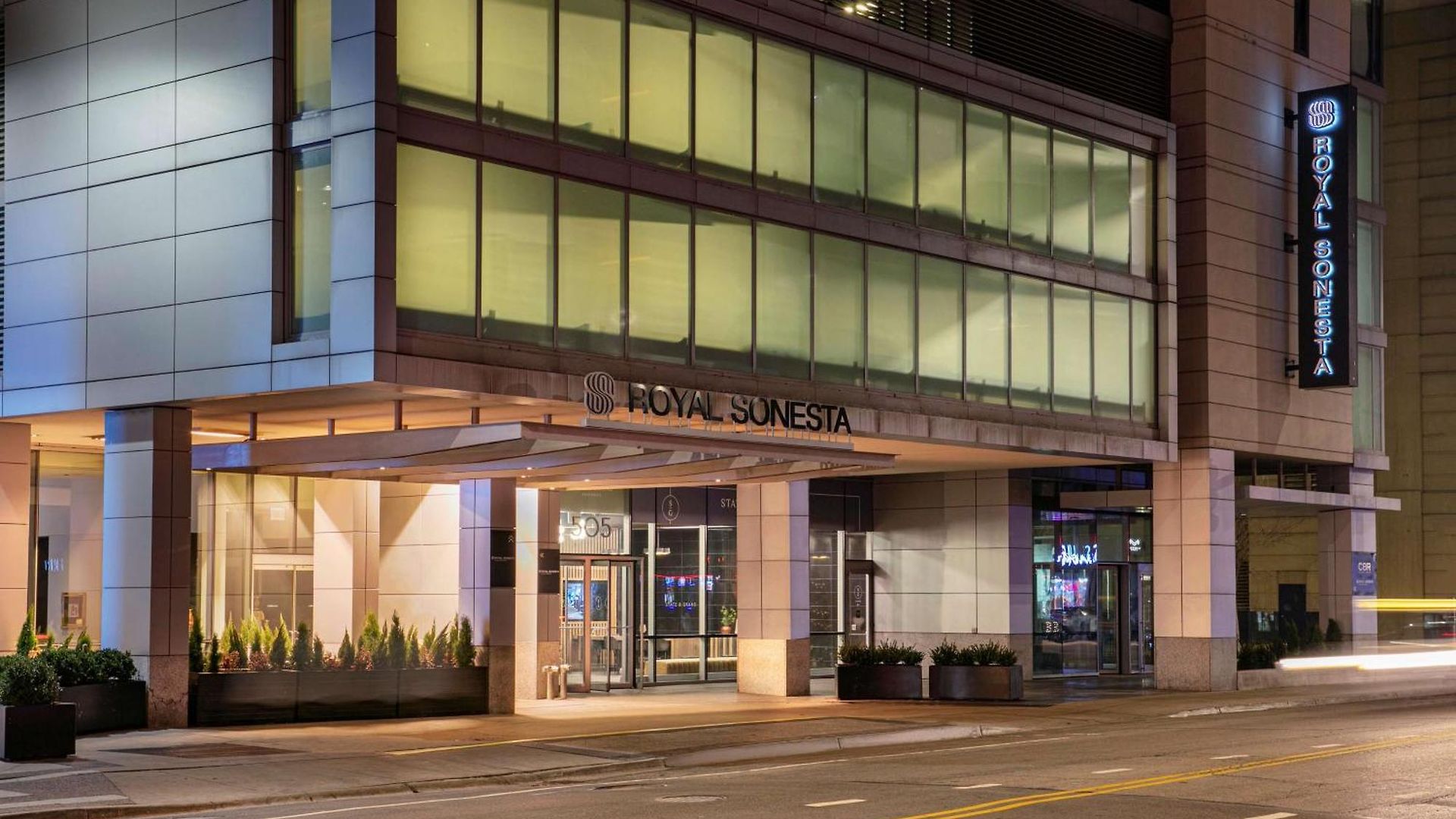 The Royal Sonesta River North Chicago