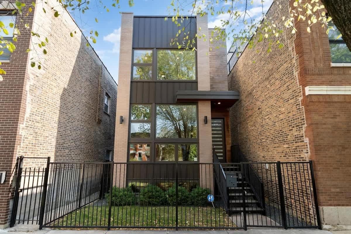 Stunning 5br In Heart Of With 2 Rooftops Holiday home Chicago