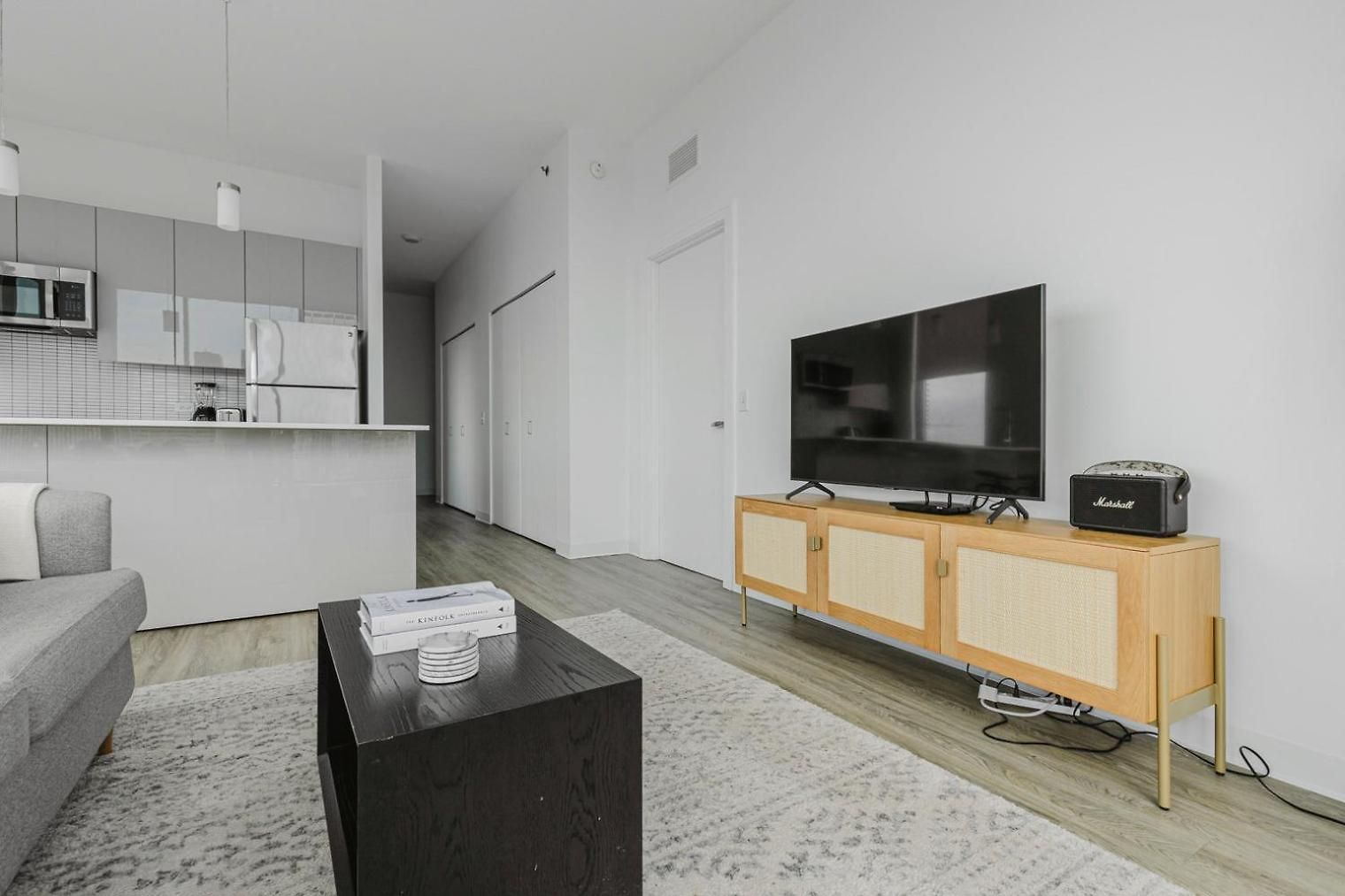 W Loop 2br W Gym Pool In Heart Of Greektown Chi-540 *