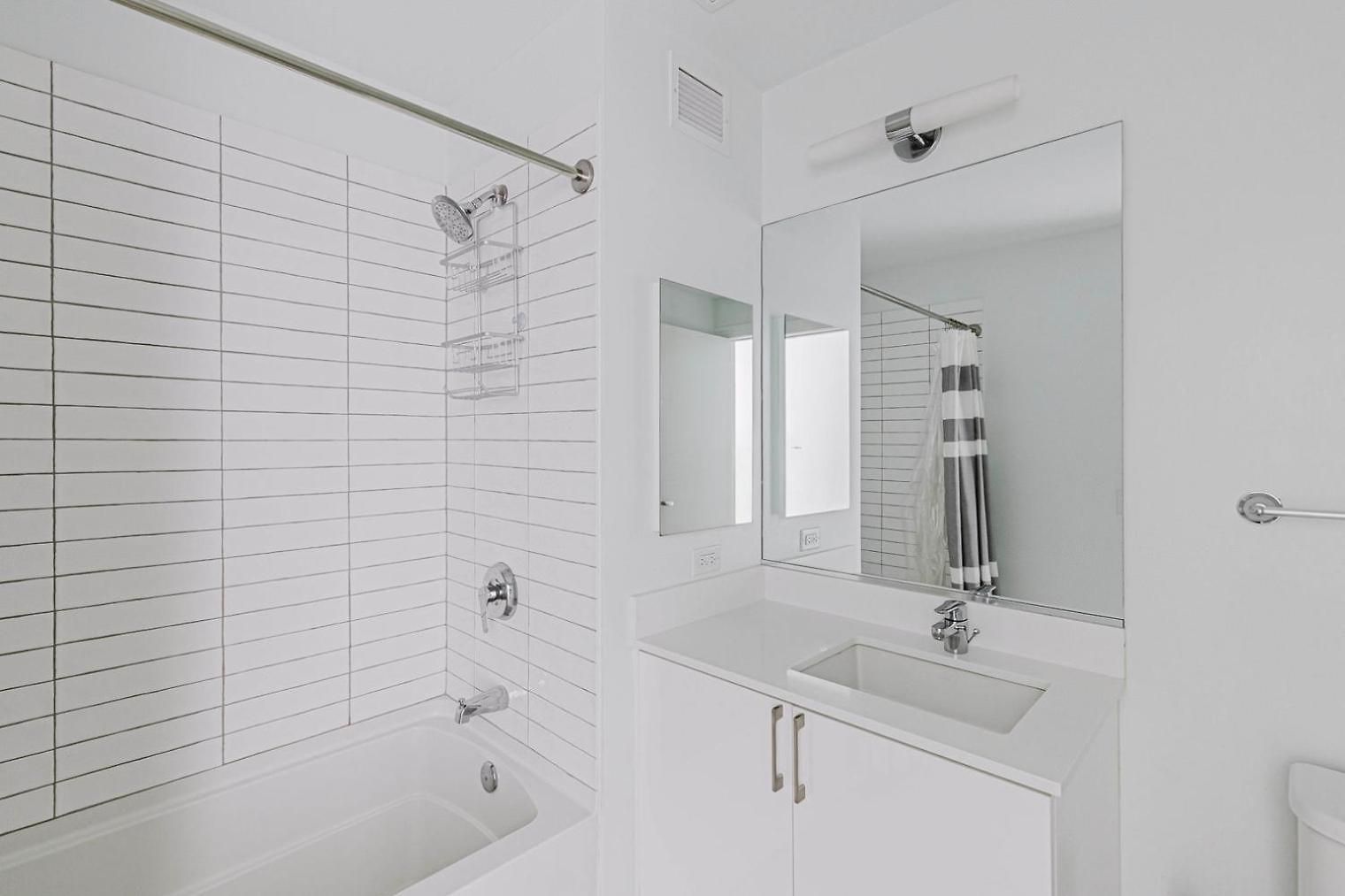 W Loop 2br W Gym Pool In Heart Of Greektown Chi-540 Apartment Chicago