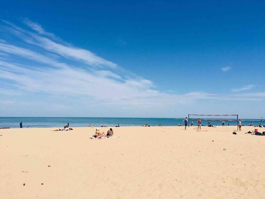 Entire In Heart Of Lincoln Park & Sea And Apartment Chicago