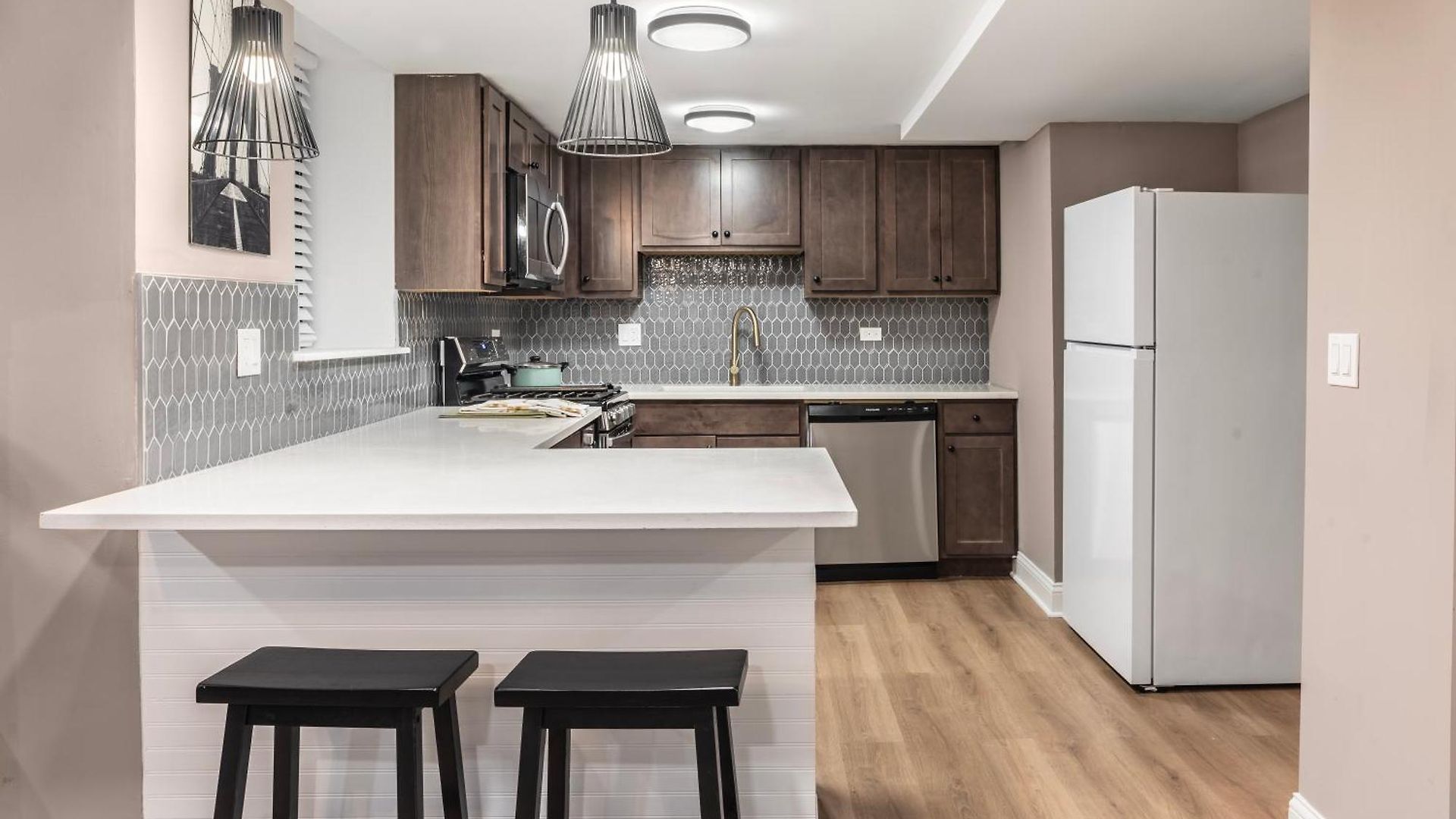 Drexel Apartments, Downtown Hyde Park Chicago
