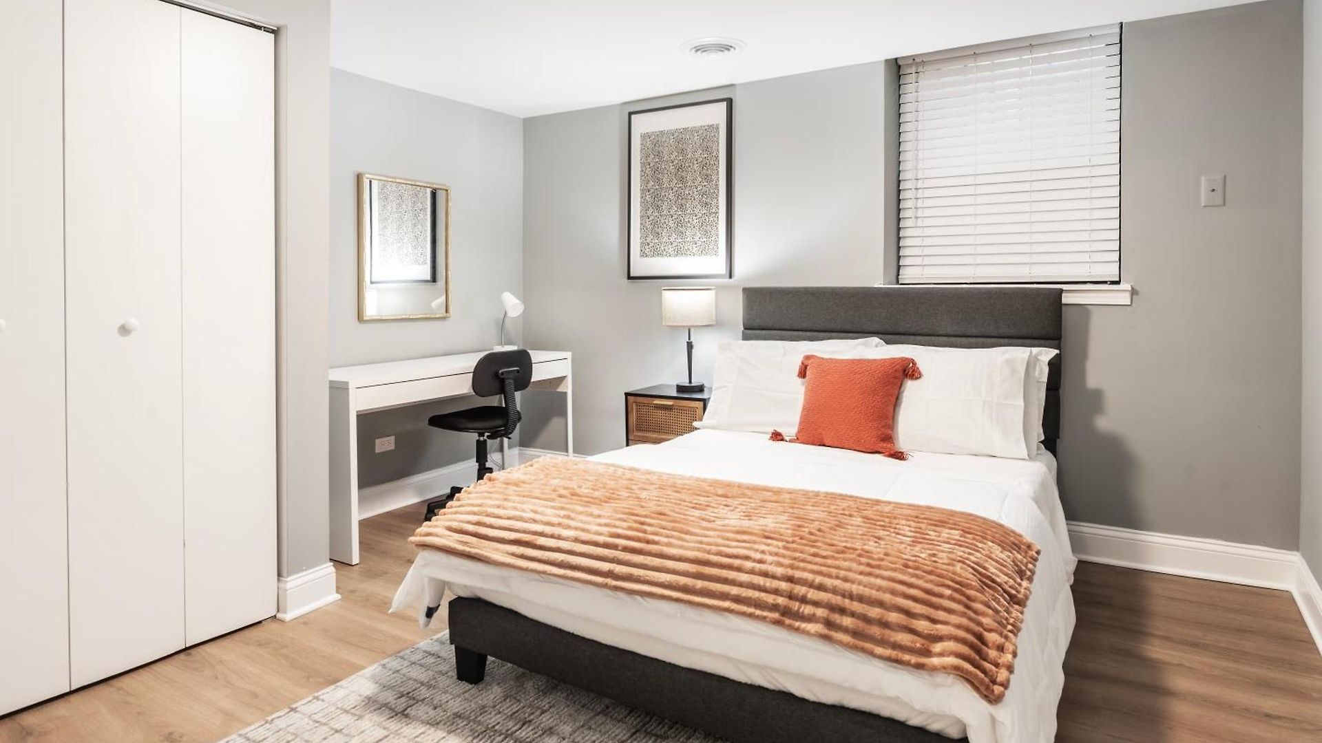 Drexel Apartments, Downtown Hyde Park Homestay