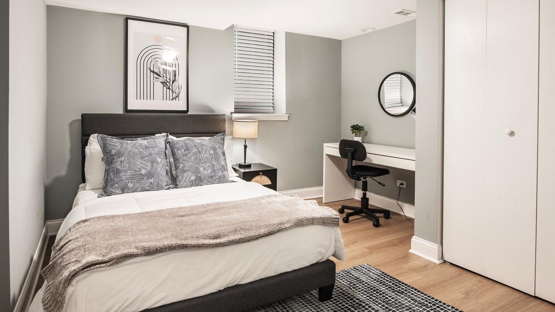 Homestay Drexel Apartments, Downtown Hyde Park *