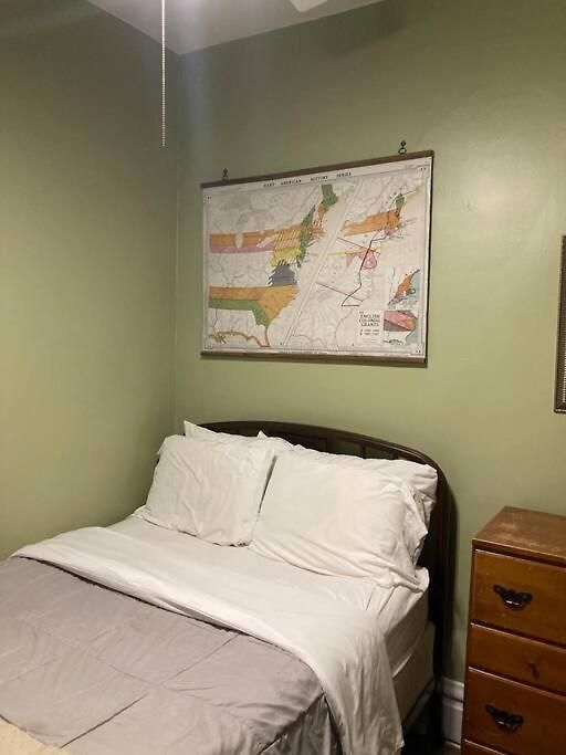 Bed & Breakfast Private With Full Size Bed In Lakeview - 3c