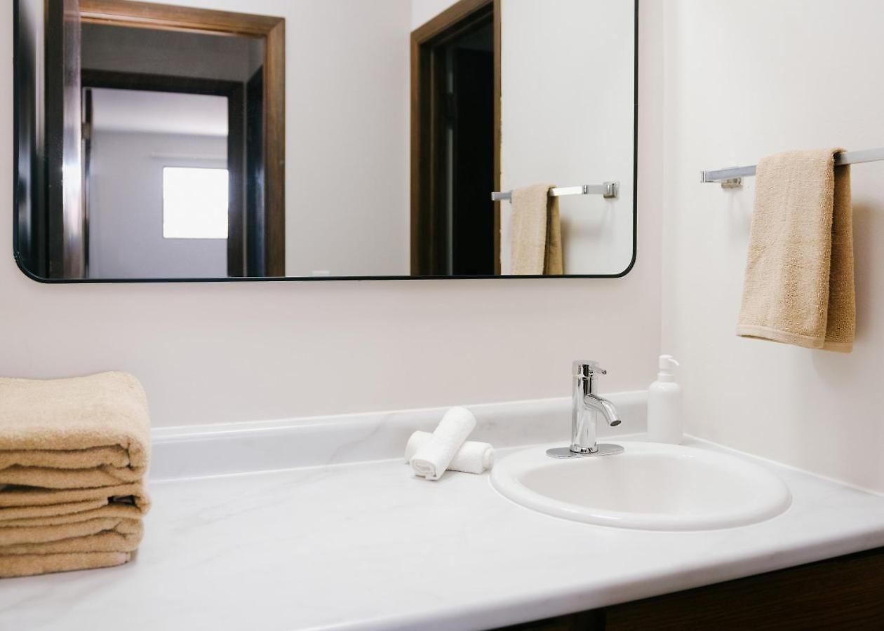 Near O'hare • Personal Gym & Balcony • Safe Area