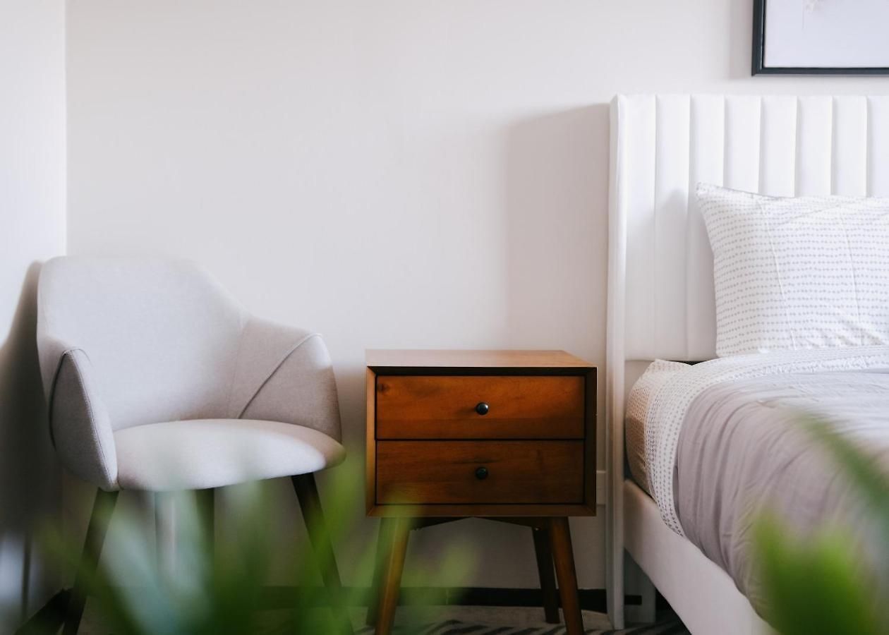 Apartment Near O'hare • Personal Gym & Balcony • Safe Area *