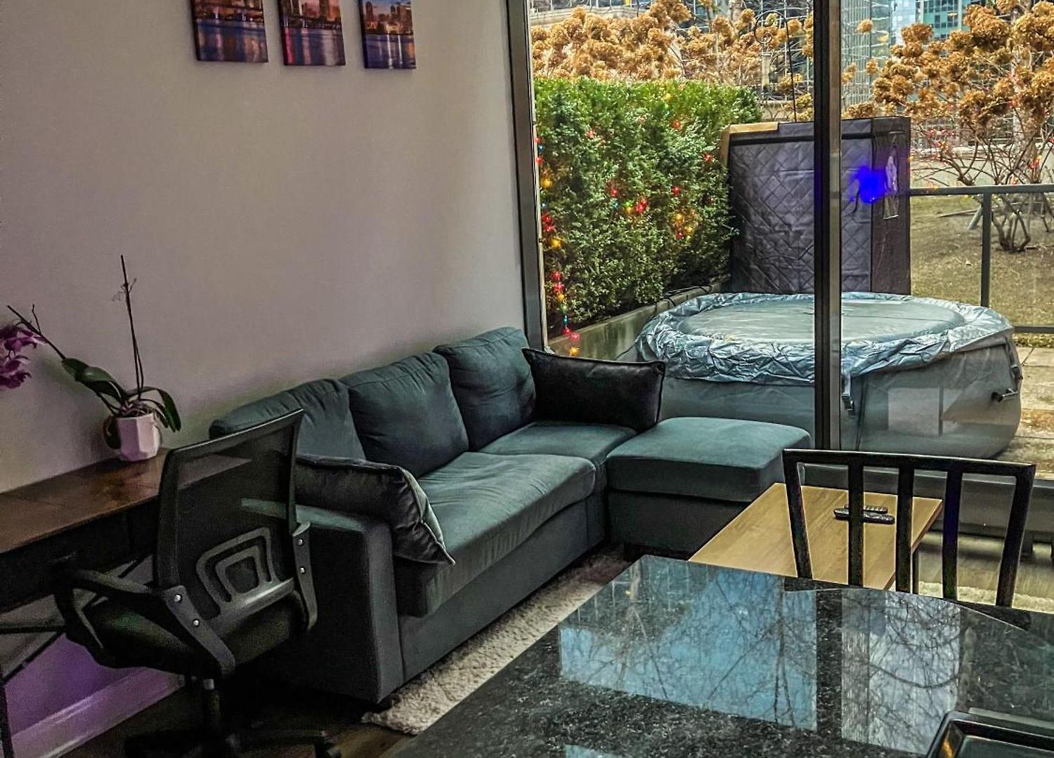 Nvcll Hotel