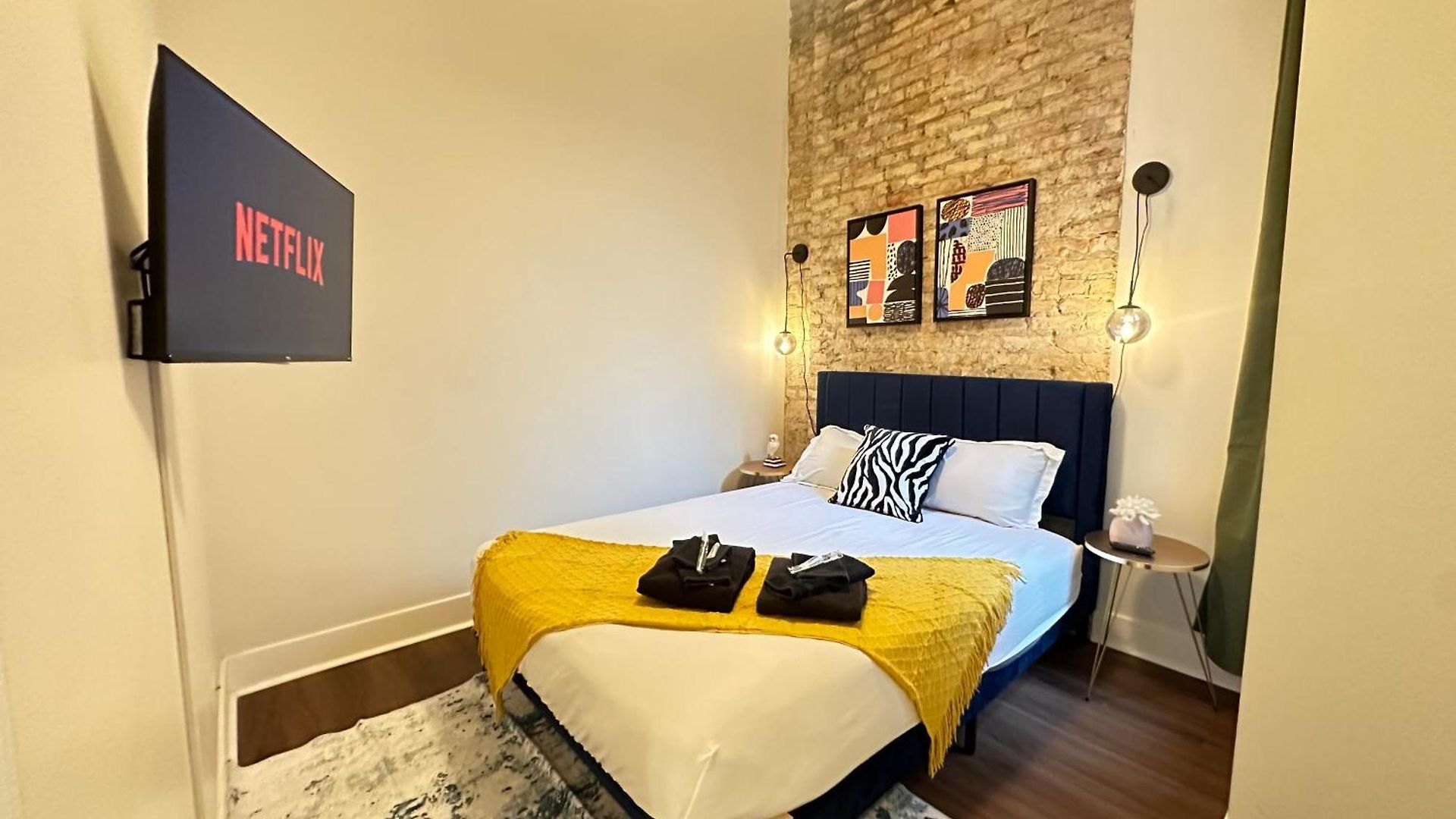 Cozy 420-friendly 3br Modern With Optional Parking Near Mccormick Place, Museum Campus And Soldier Field *