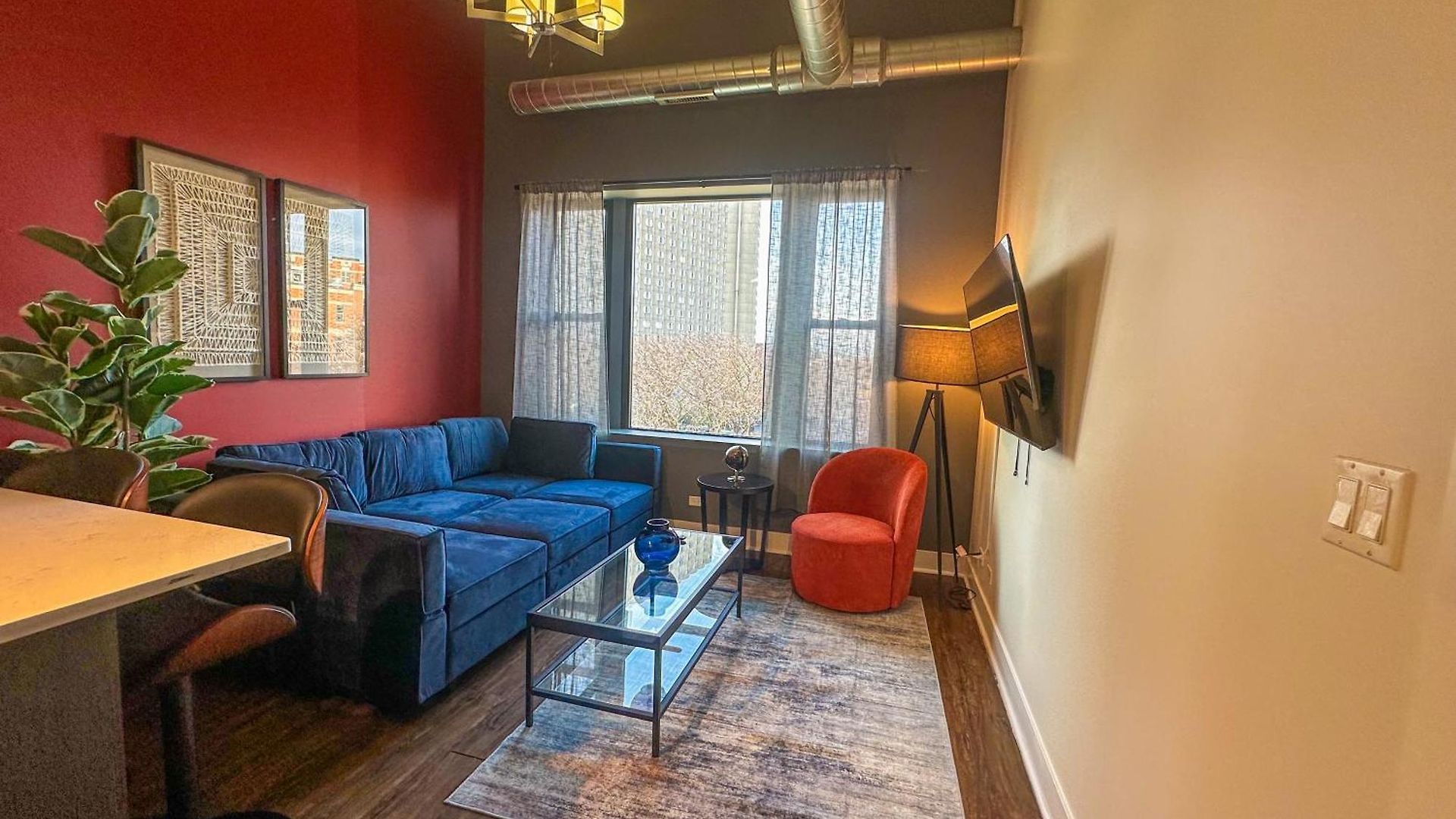 Cozy 420-friendly 3br Modern With Optional Parking Near Mccormick Place, Museum Campus And Soldier Field Apartment