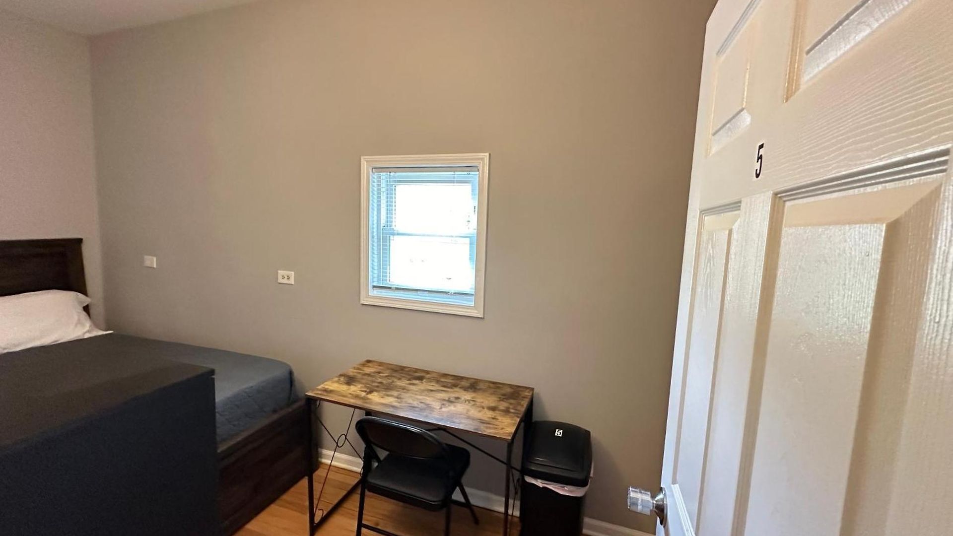 Wonderful Close To Downtown - Free Parking Homestay Chicago