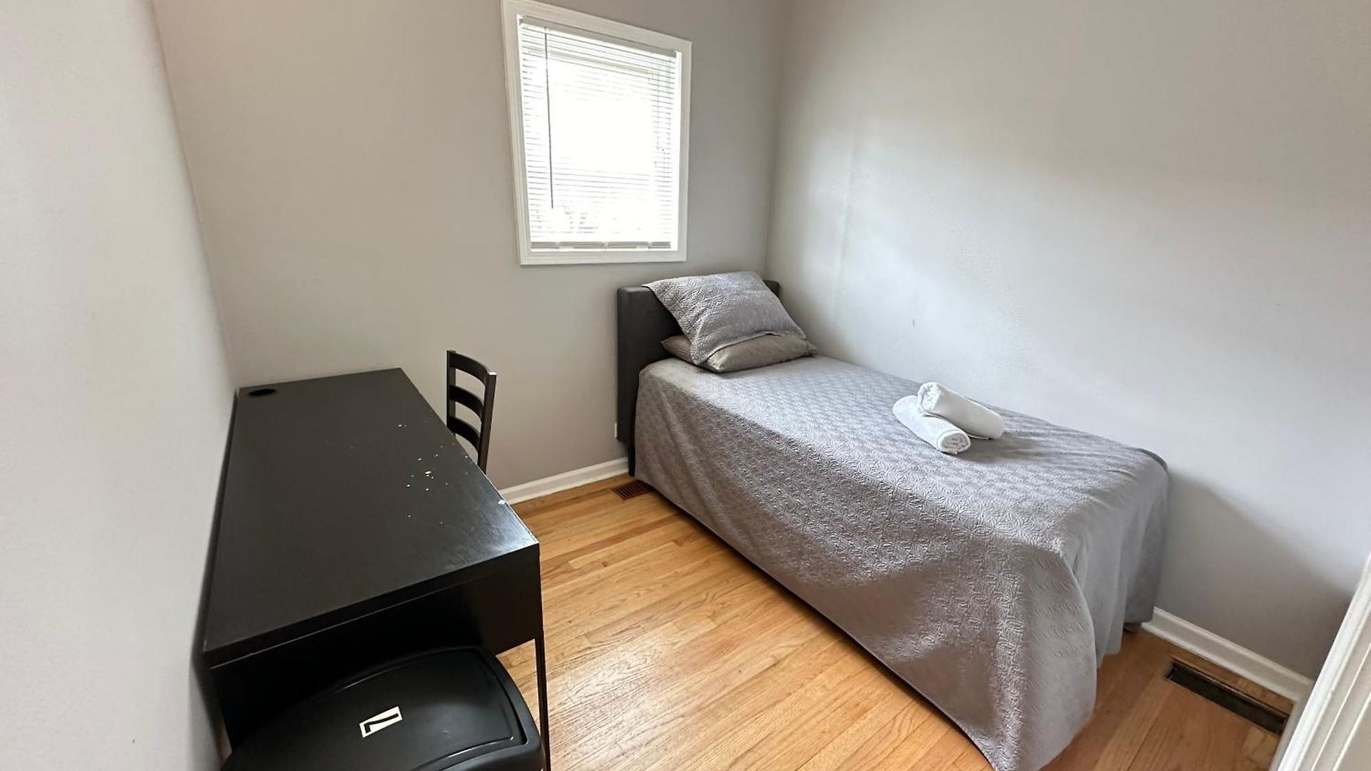 Wonderful Close To Downtown - Free Parking