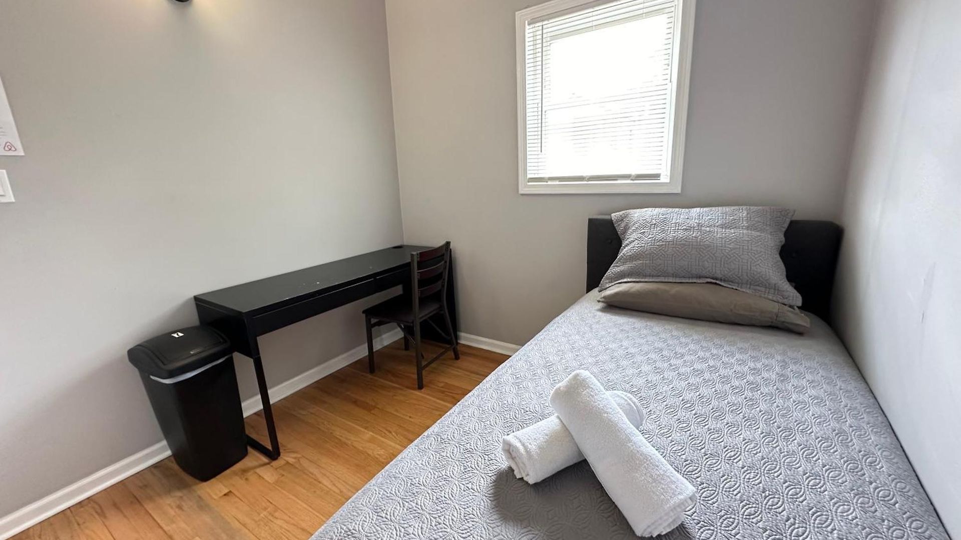 Wonderful Close To Downtown - Free Parking