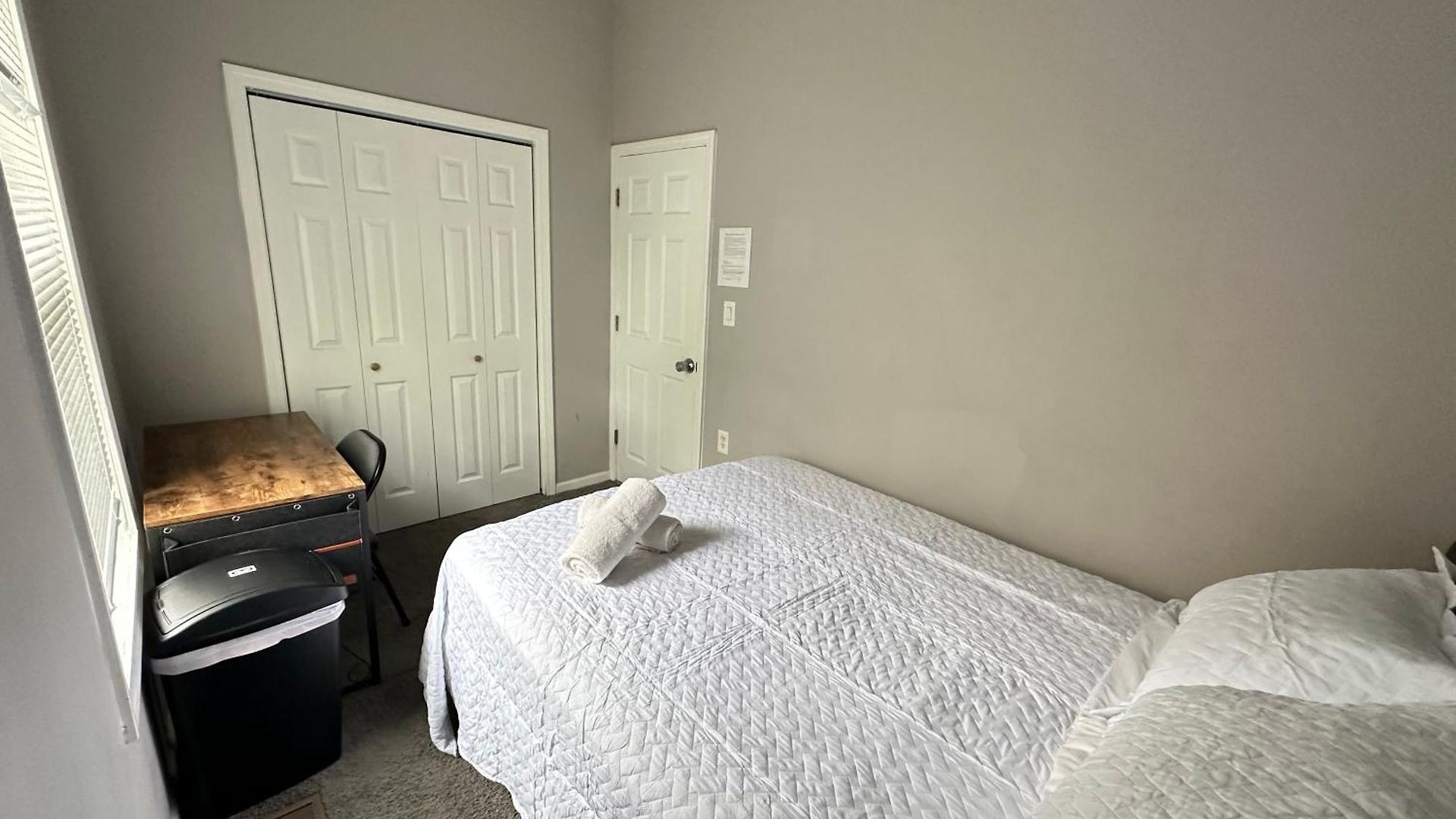 Wonderful Close To Downtown - Free Parking Homestay