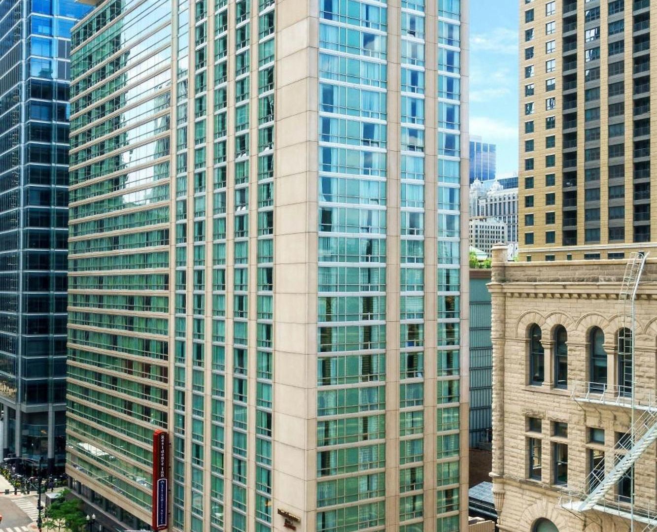 By Marriott Downtown/river North
