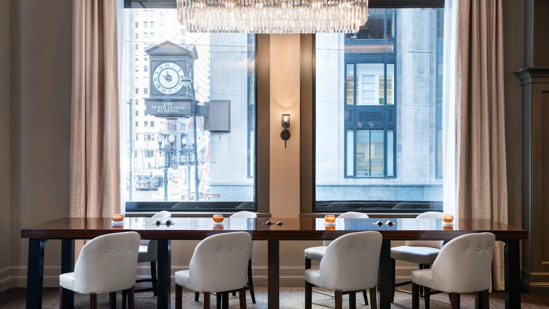 By Marriott Downtown/loop Hotel 3*