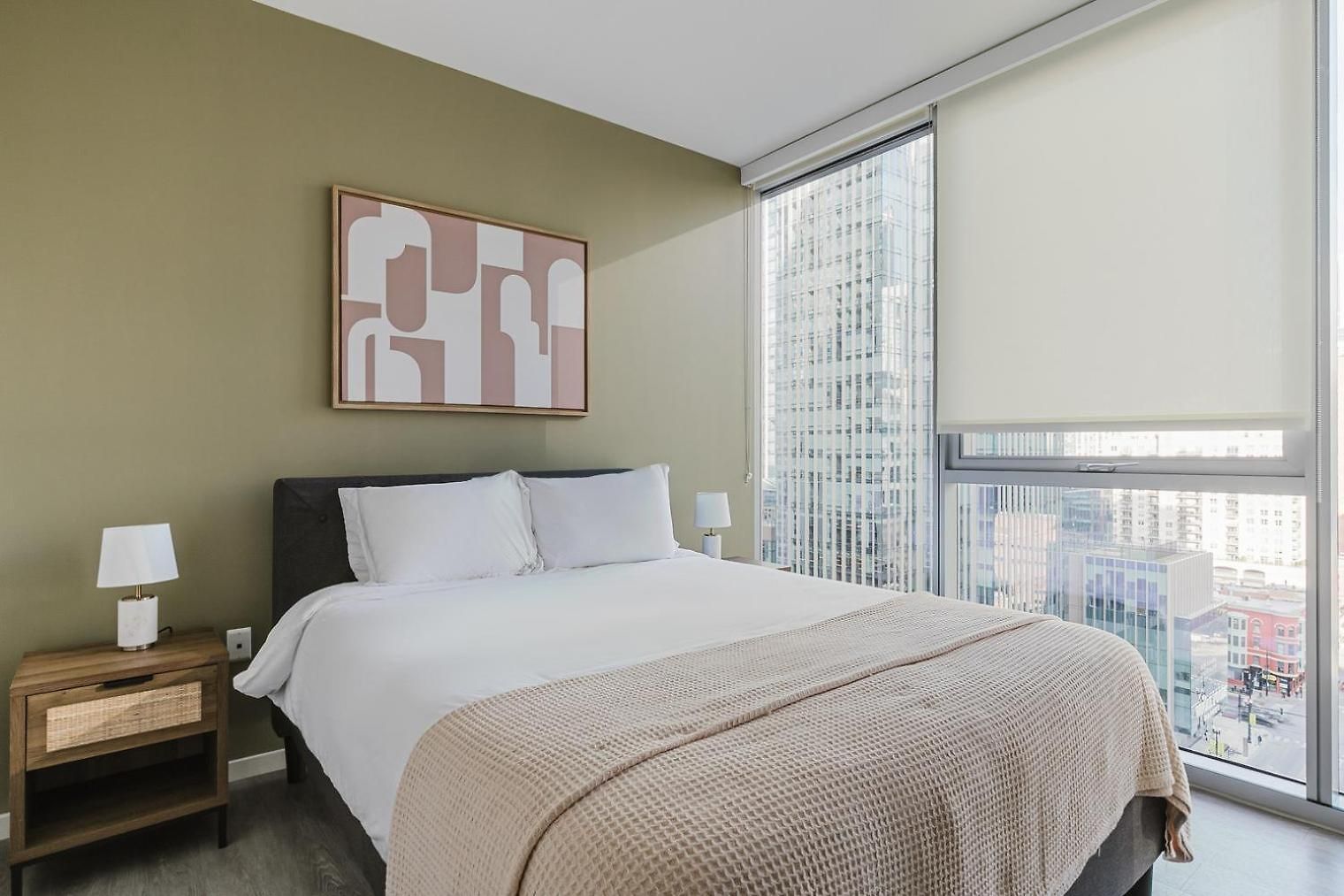 Blueground River North 2bd Chi-1114 *