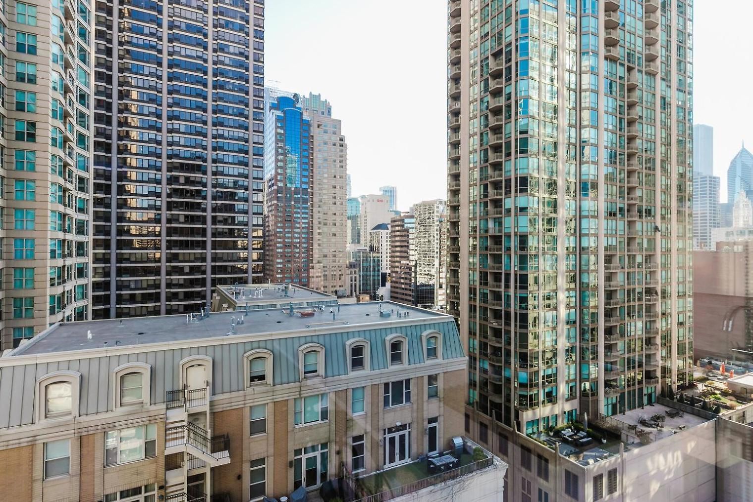 Blueground River North 2bd Chi-1114