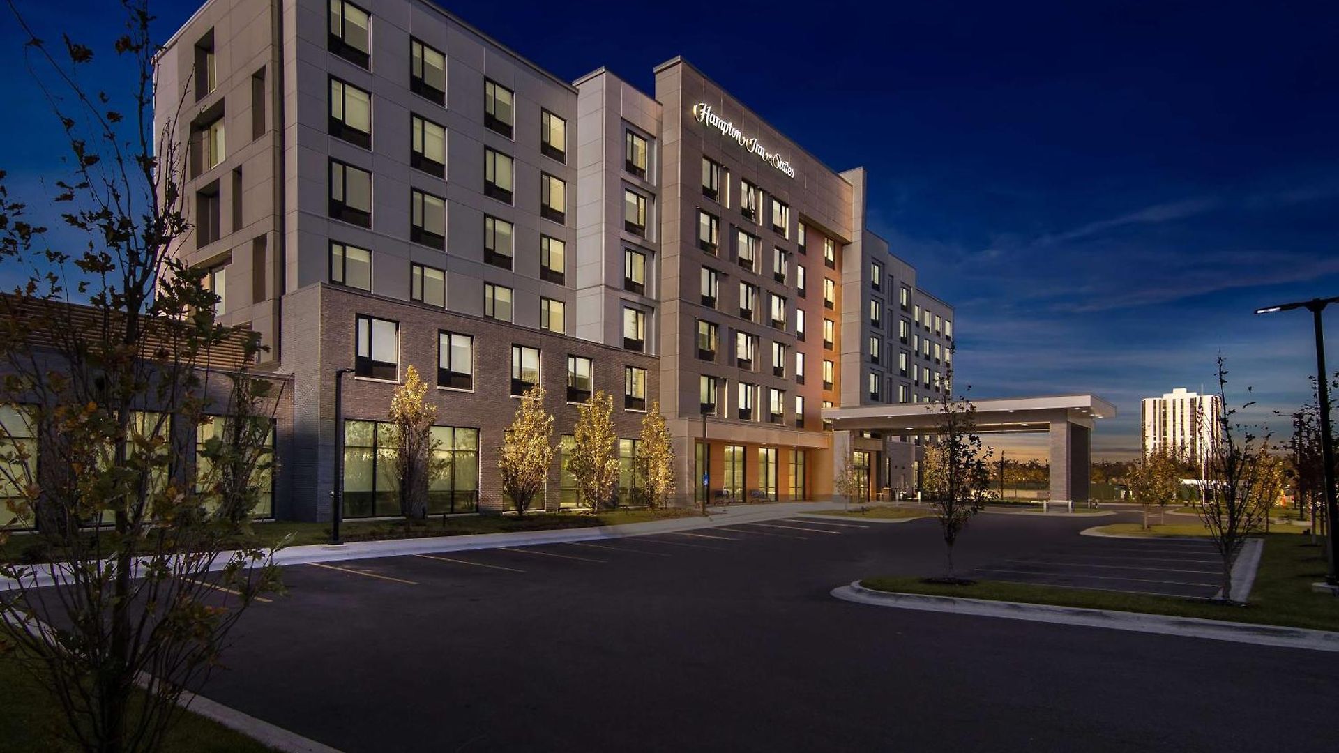 Hampton & Medical District Uic Hotel 3*