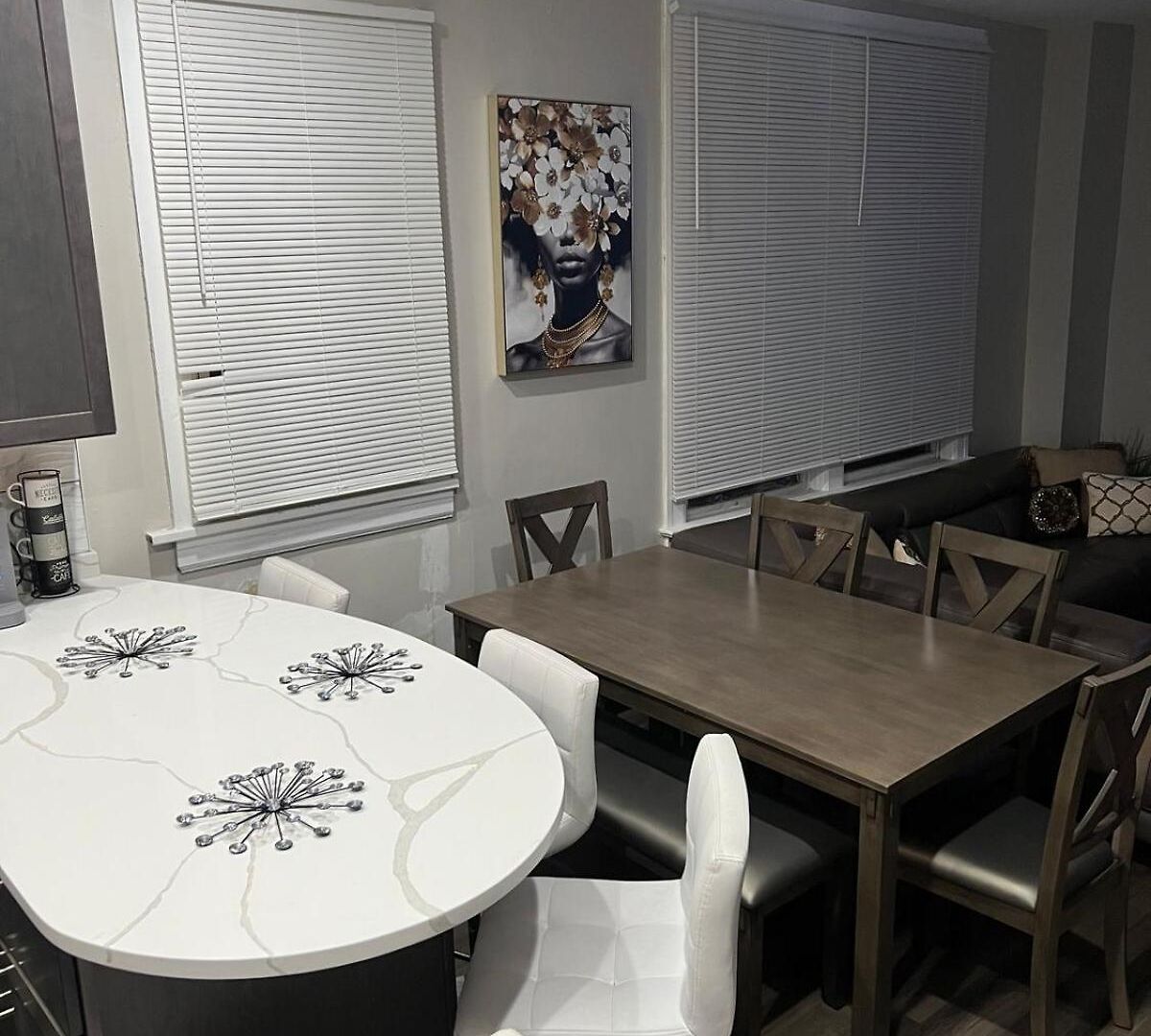 Apartment Chic Retreat Chicago