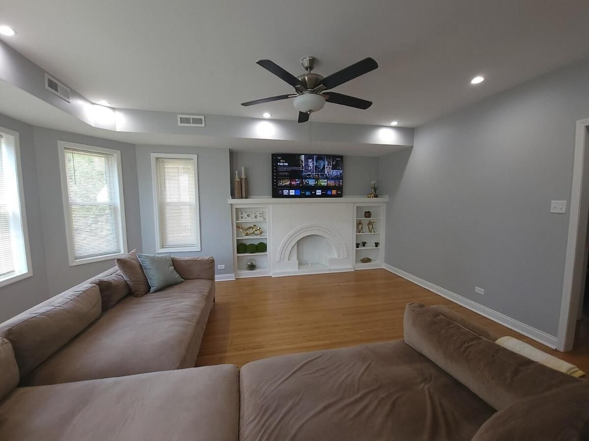 Beautiful Big 3 Bedroom Quiet Near Downtown