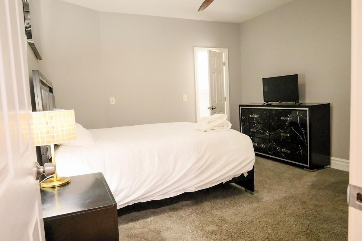 Gorgeous 4bdr In Chicago,15mins From Dwtn