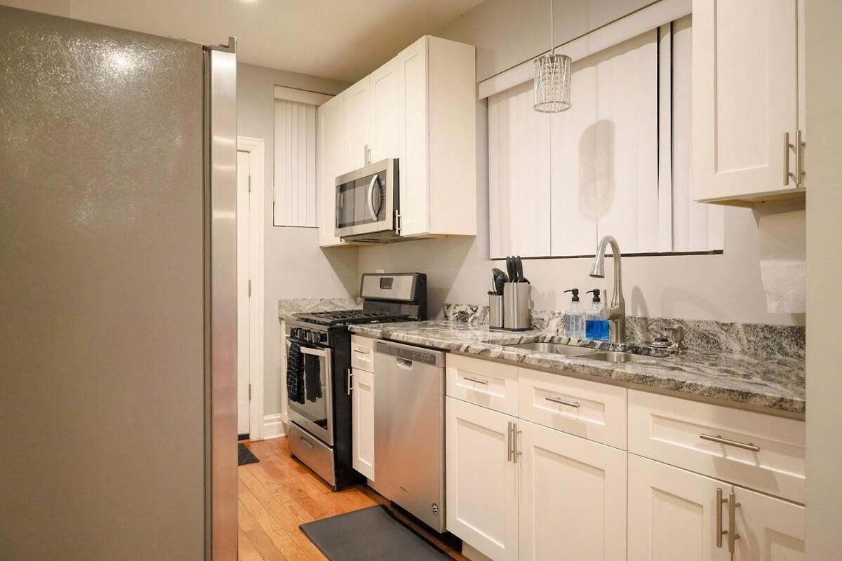 Gorgeous 4bdr In Chicago,15mins From Dwtn