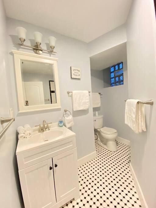 Beautiful 6-bedroom, Private Mansion With Hot Tub