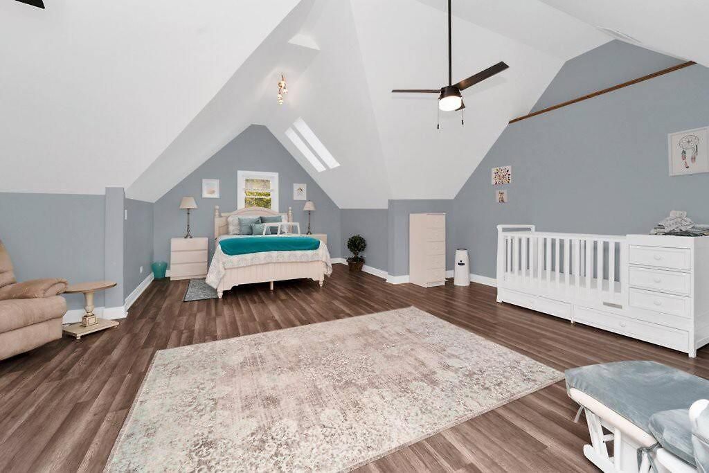 Beautiful 6-bedroom, Private Mansion With Hot Tub * Chicago