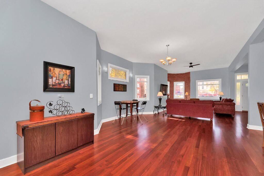 Beautiful 6-bedroom, Private Mansion With Hot Tub *