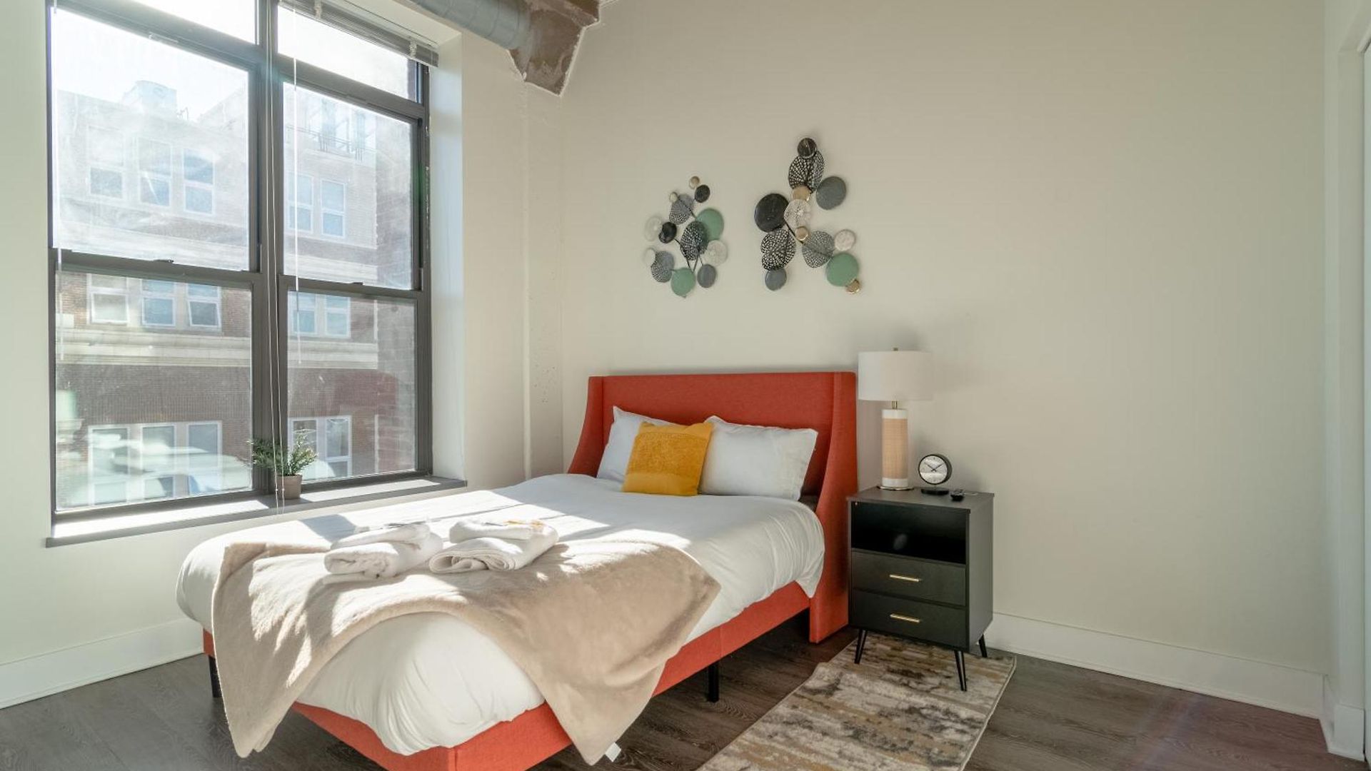 Slumber - Mccormick 3*